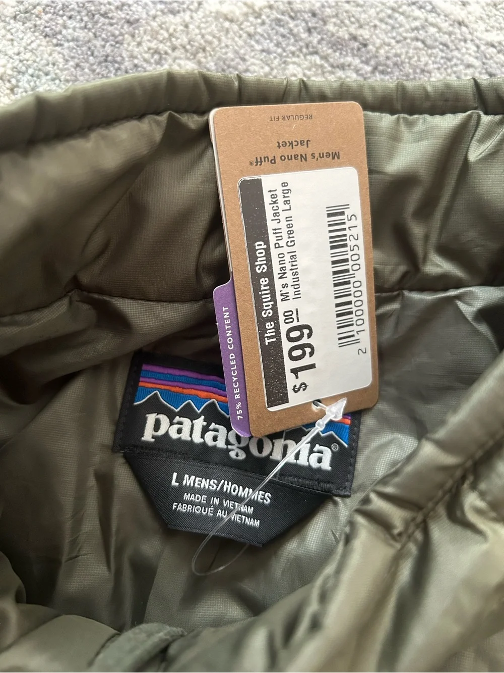 Patagonia Men's Olive Green Lightweight Quilted Puffer Jacket